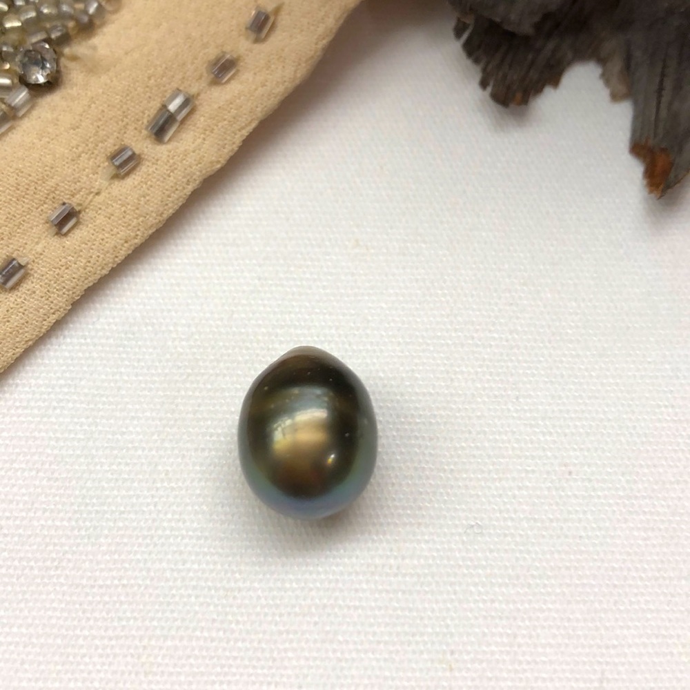 Genuine black pearl